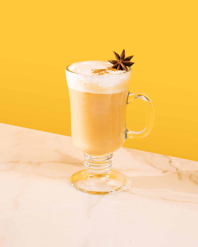 Latte épicé à la citrouille avec alcool